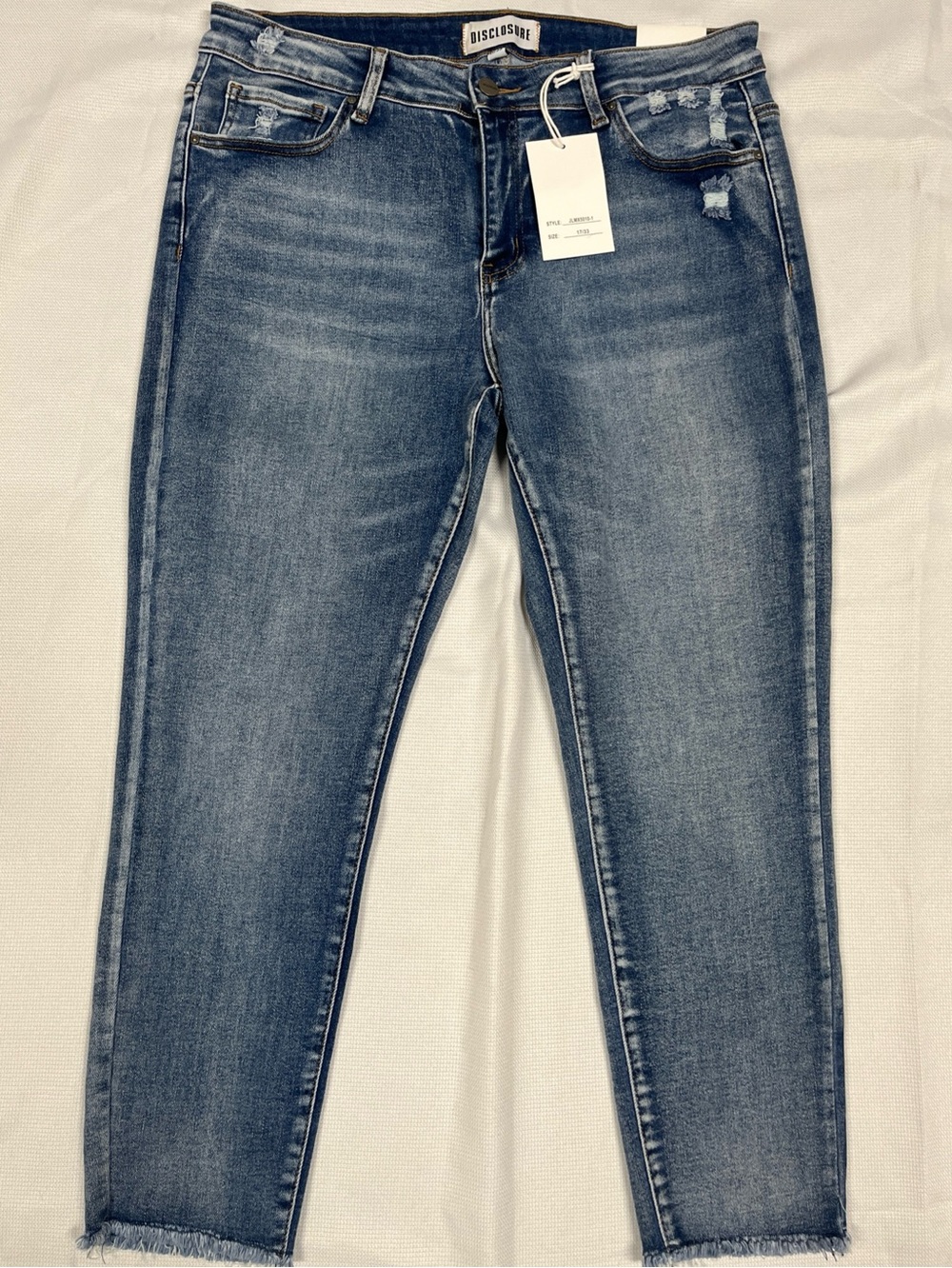 Disclosure Womens Size 17/33 Skinny Fit Mid-Rise Wash Blue Jeans Cotton NEW